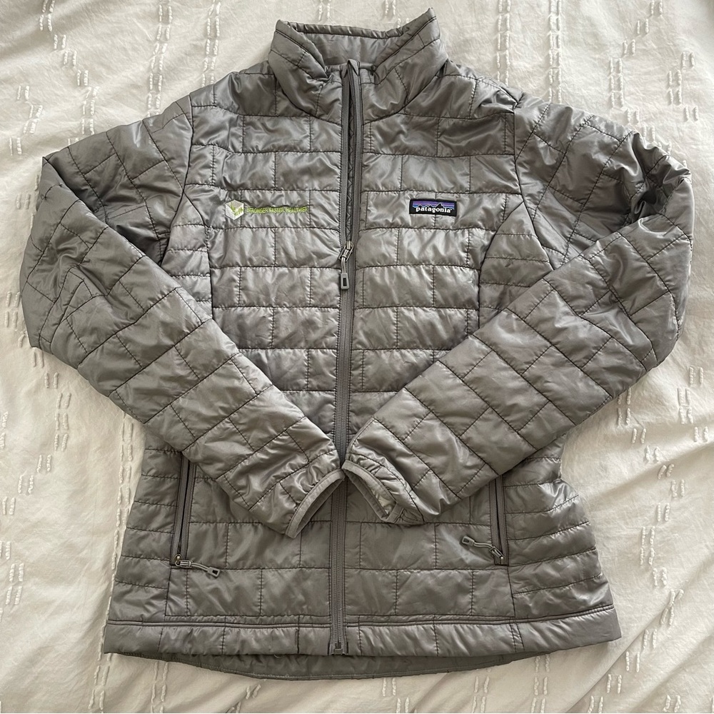 Patagonia Women’s Jacket SFH branded Size Small worn twice